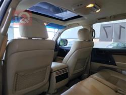 تۆیۆتا لاند کروزەر